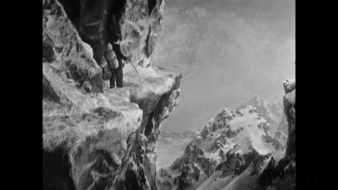 Trailer for The Gold Rush (1925).mp4.2.gif