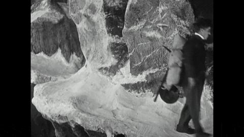 Trailer for The Gold Rush (1925).mp4.5.gif